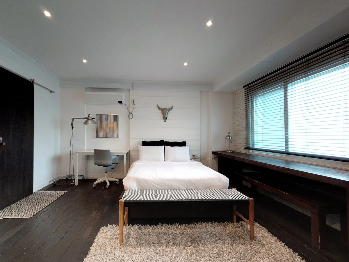 SLA Loft furnished apartment in Seoul - view 13