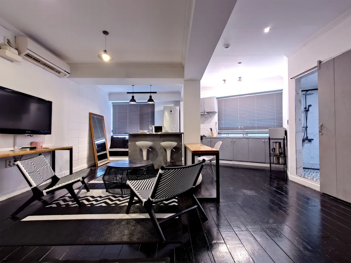 SLA Loft furnished apartment in Seoul - view 3
